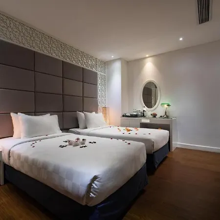 Le Petit Prince Hotel & Rooftop Bar Hanoi Exterior photo