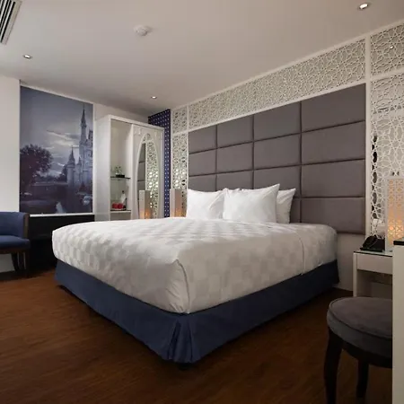 Le Petit Prince Hotel & Rooftop Bar Hanoi Exterior photo