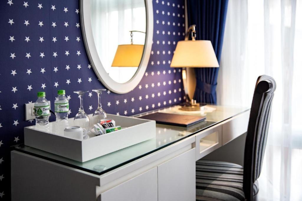 Le Petit & Rooftop Bar Hotel 5*