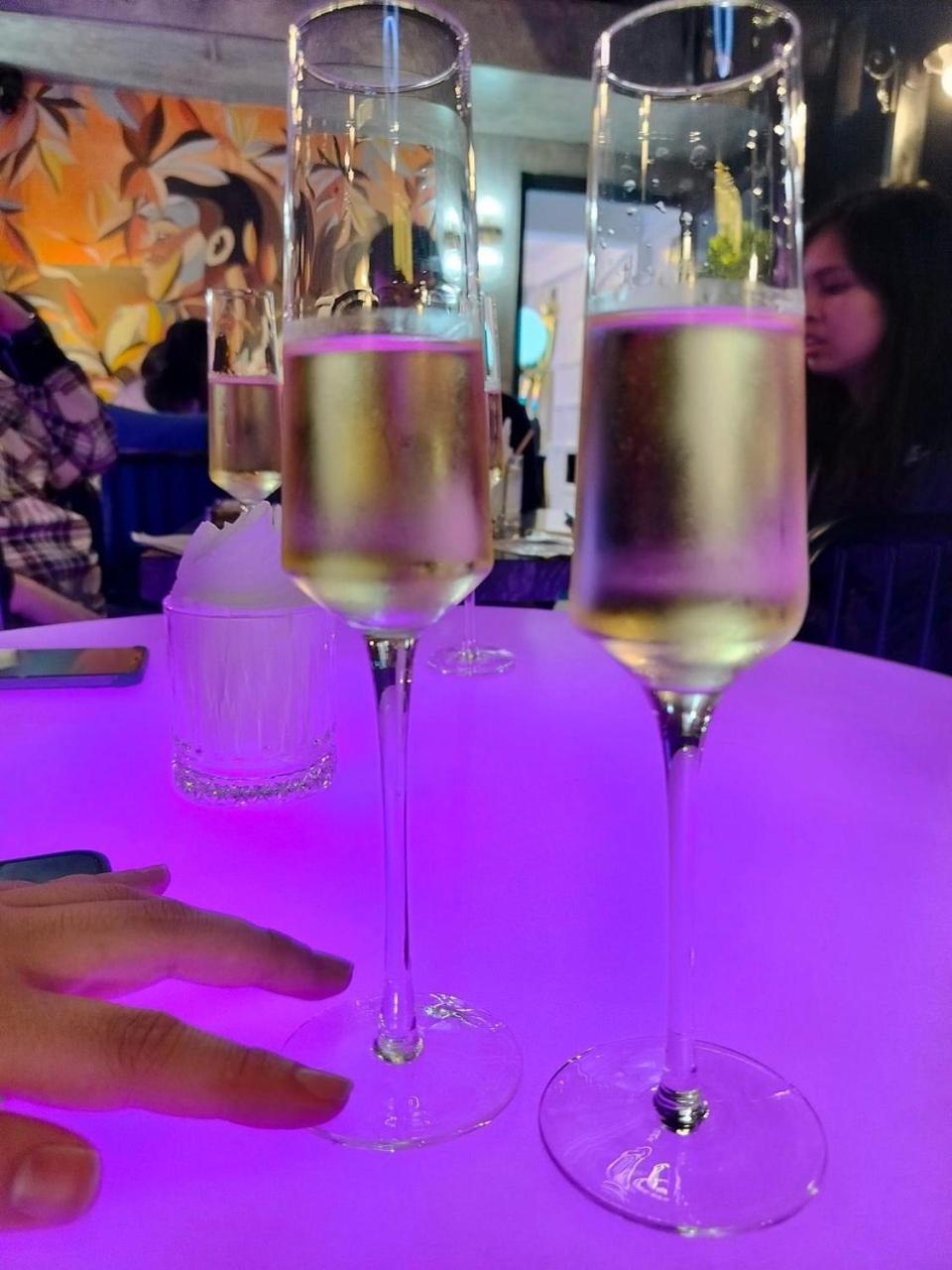 Le Petit & Rooftop Bar Hotel
