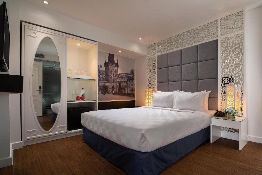 Hotel Le Petit & Rooftop Bar Hanoï